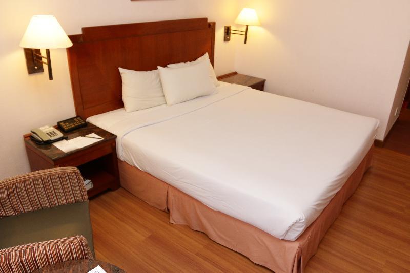Holiday Villa City Center อลอร์สตาร์ ภายนอก รูปภาพ